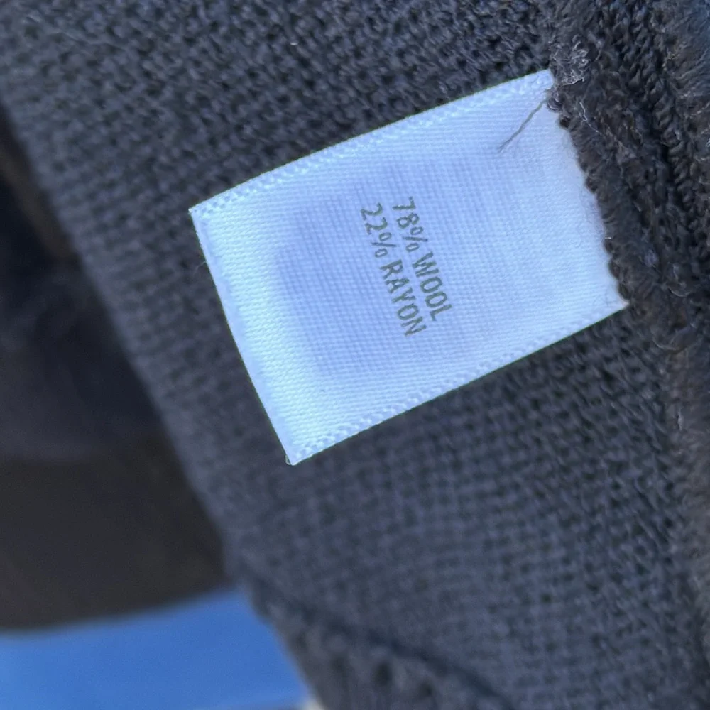 St. John Black Blazer - Picture 8 of 12